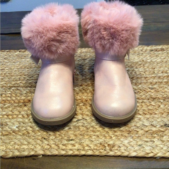 Pink Fur Boots - Picture 2 of 4